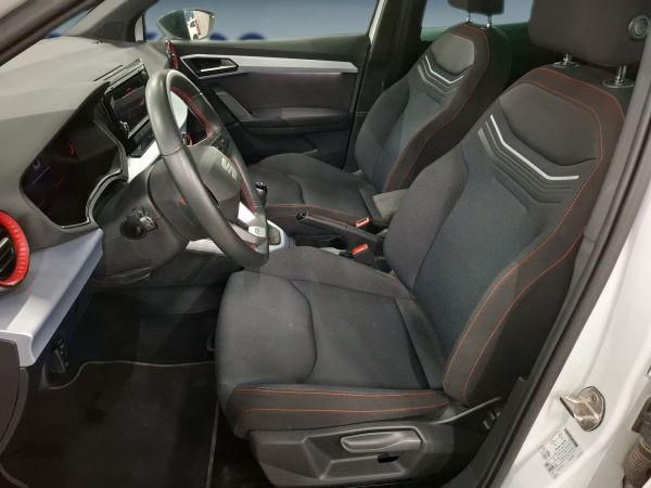 seat-arona-2025-gasolina-999cc