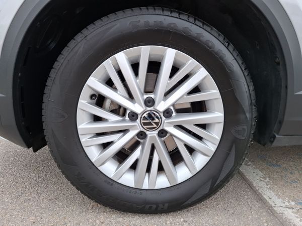 volkswagen-t-roc-2024-gasolina-999cc