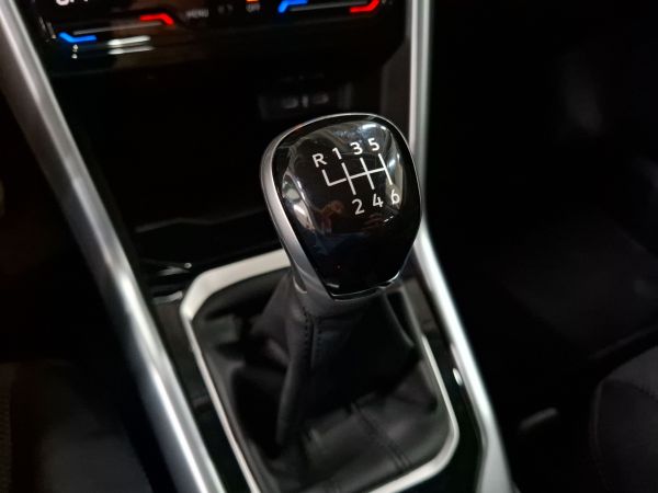 volkswagen-t-roc-2024-gasolina-999cc
