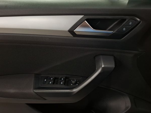 volkswagen-t-roc-2024-gasolina-999cc