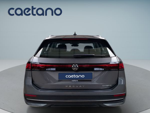volkswagen-passat-2026-hibrido-1498cc