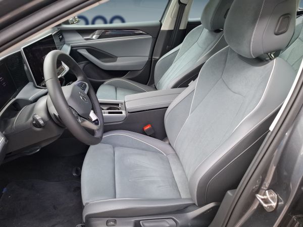 volkswagen-passat-2026-hibrido-1498cc