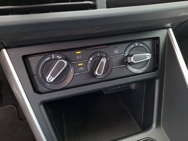 volkswagen-polo-2024-gasolina-999cc