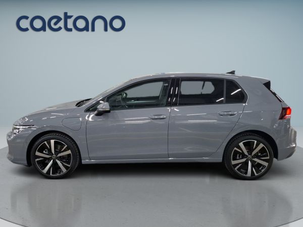 volkswagen-golf-2026-hibrido-1498cc