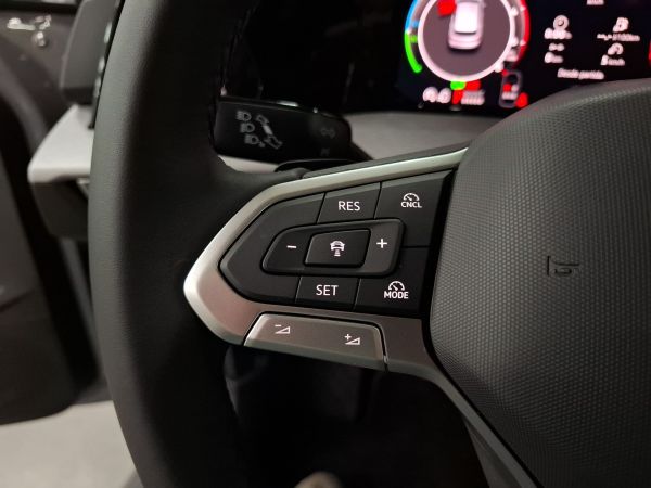 volkswagen-golf-2026-hibrido-1498cc