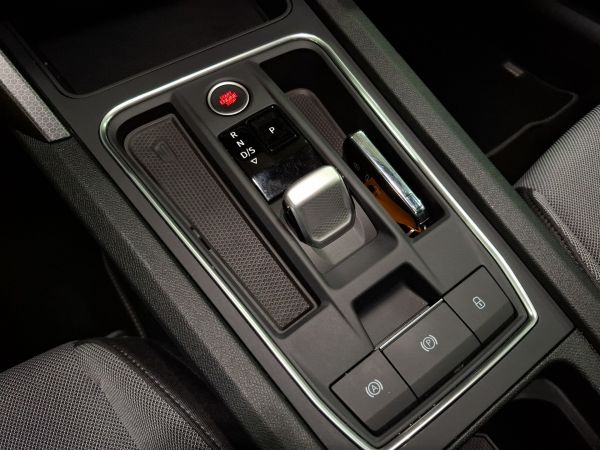 seat-leon-2024-diesel-1968cc