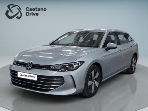 volkswagen-passat-2025-hibrido-1498cc
