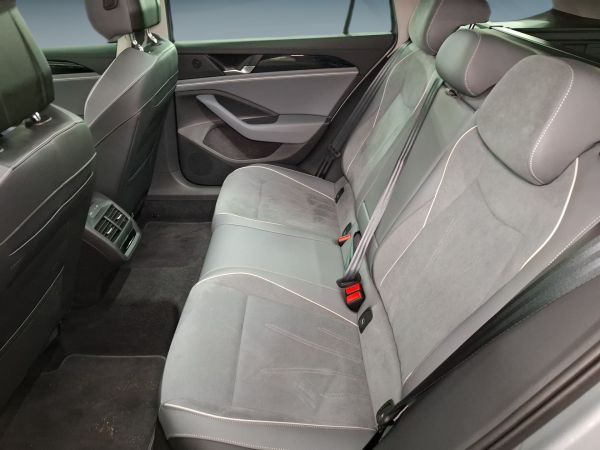 volkswagen-passat-2025-hibrido-1498cc