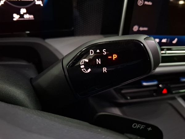 volkswagen-passat-2025-hibrido-1498cc