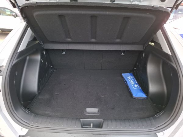 hyundai-kauai-2024-gasolina-998cc