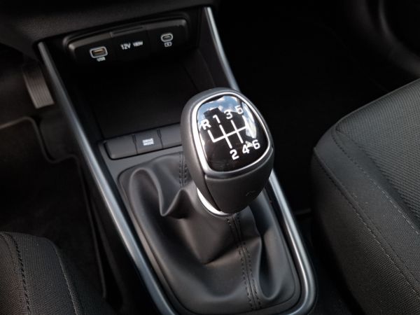 hyundai-i20-2026-gasolina-998cc
