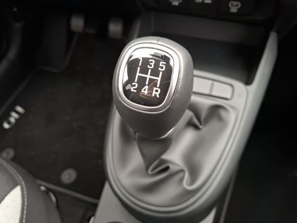 hyundai-i10-2025-gasolina-998cc