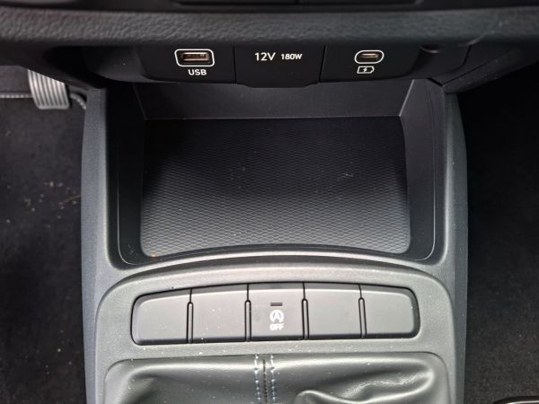 hyundai-i10-2025-gasolina-998cc