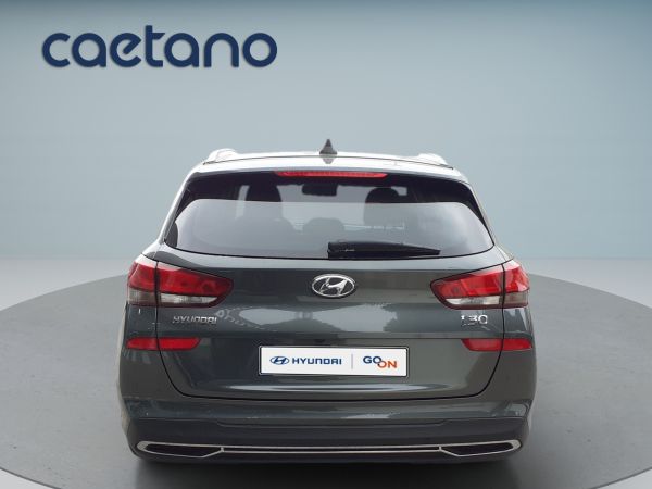 hyundai-i30-2023-gasolina-998cc