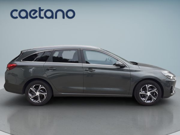 hyundai-i30-2023-gasolina-998cc