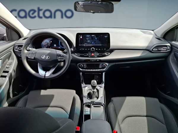 hyundai-i30-2025-gasolina-998cc