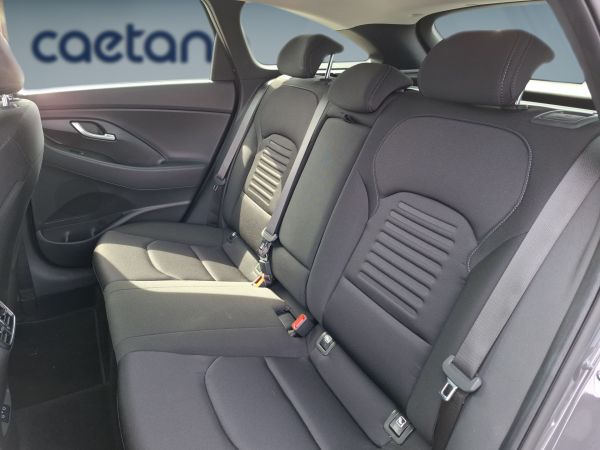 hyundai-i30-2025-gasolina-998cc