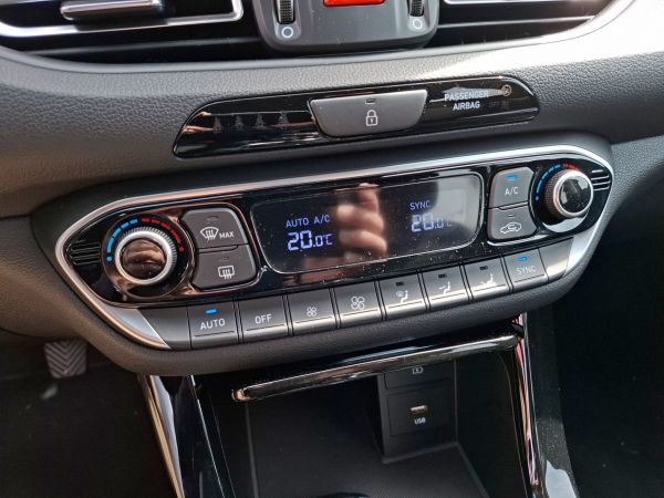 hyundai-i30-2025-gasolina-998cc