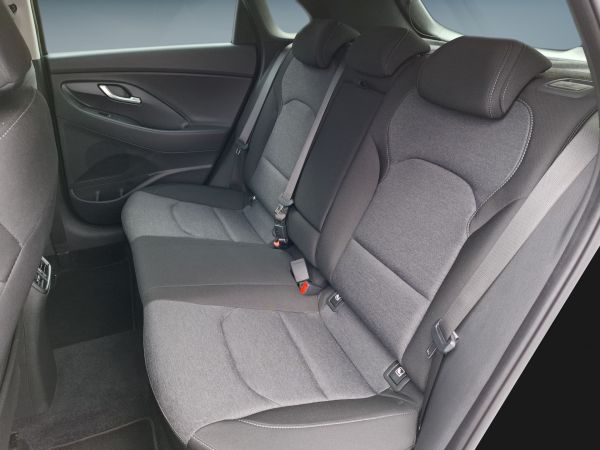 hyundai-i30-2023-gasolina-998cc