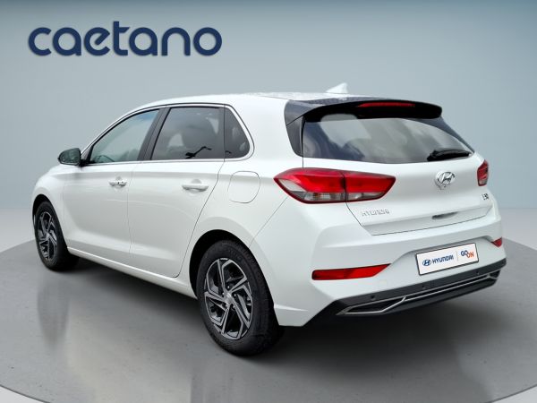 hyundai-i30-2023-gasolina-998cc