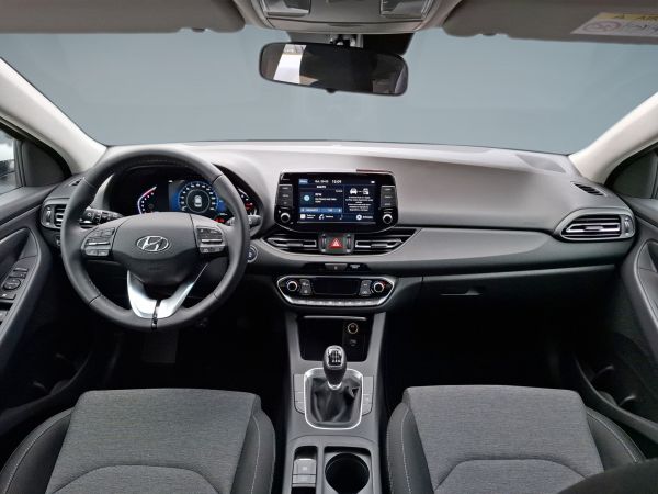 hyundai-i30-2023-gasolina-998cc