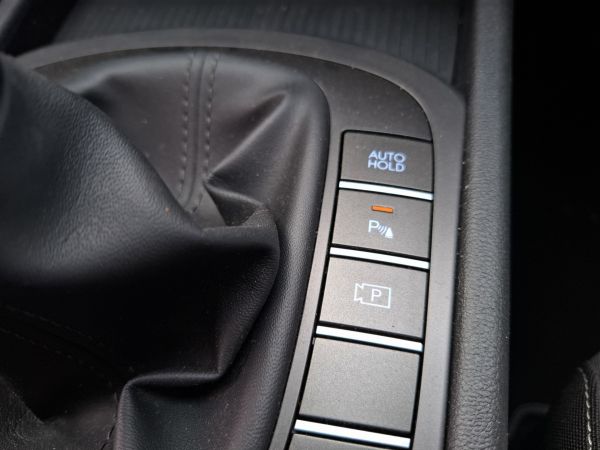 hyundai-kauai-2024-gasolina-998cc