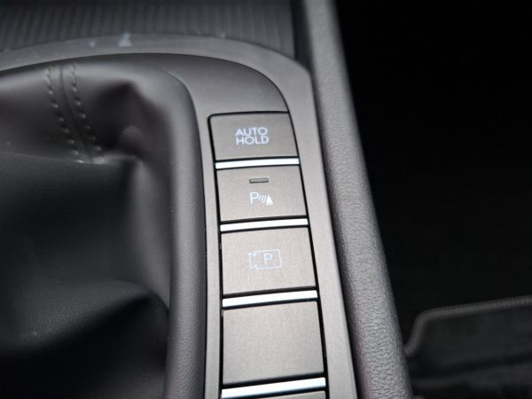 hyundai-kauai-2025-gasolina-998cc
