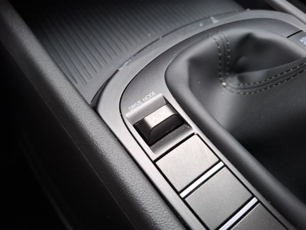 hyundai-kauai-2025-gasolina-998cc