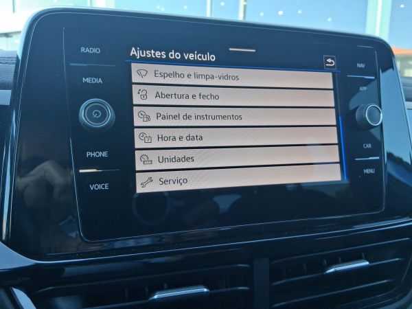 volkswagen-t-roc-2025-gasolina-999cc