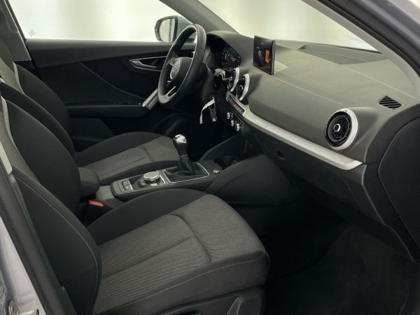 audi-q2-2024-gasolina-999cc