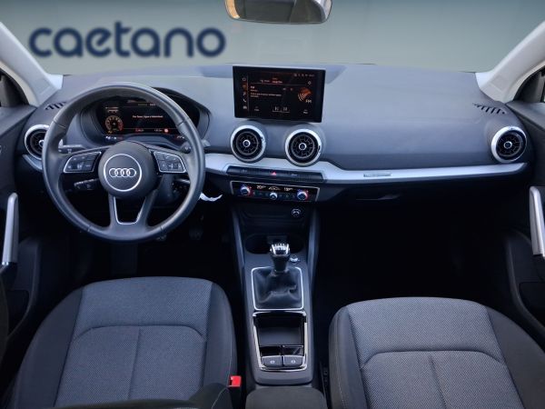 audi-q2-2025-gasolina-999cc