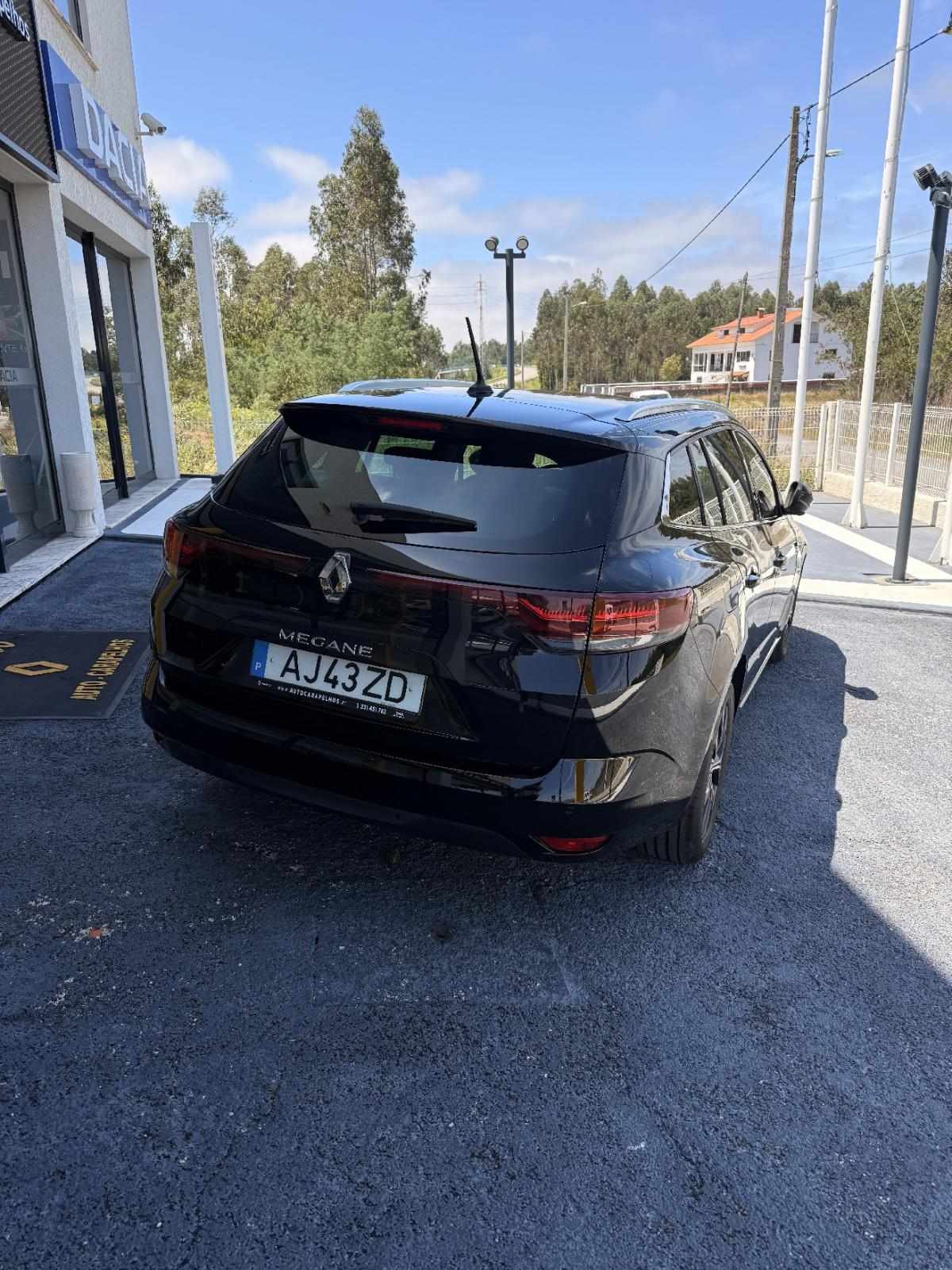 renault-megane-sport-tourer-2021-diesel-1461cc