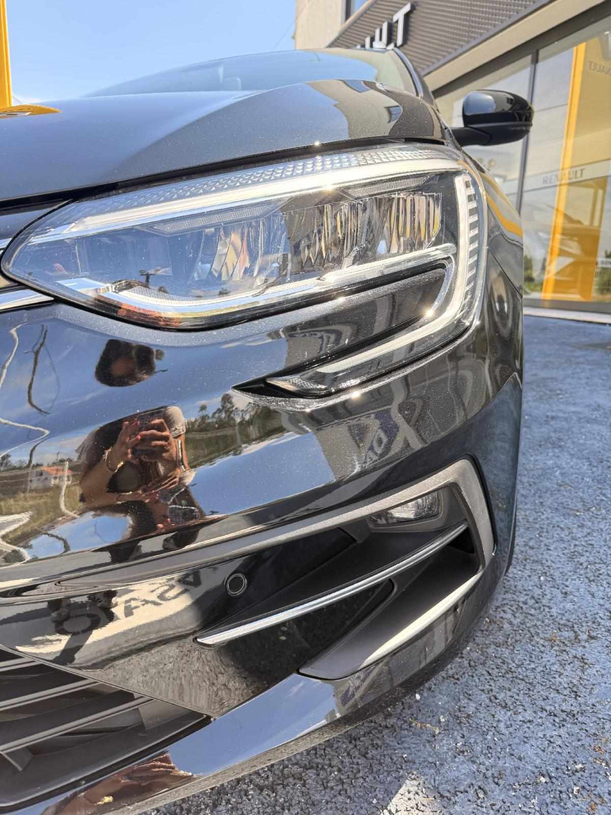 renault-megane-sport-tourer-2021-diesel-1461cc