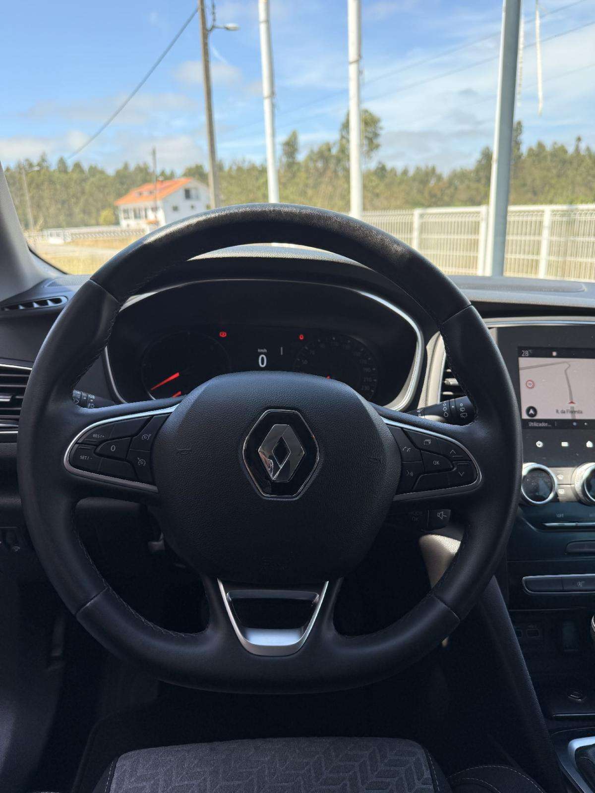 renault-megane-sport-tourer-2021-diesel-1461cc