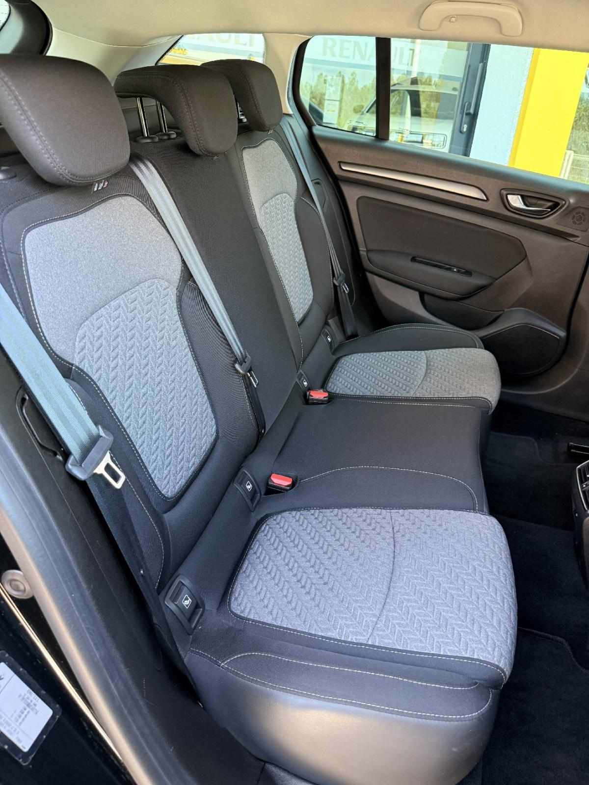 renault-megane-sport-tourer-2021-diesel-1461cc