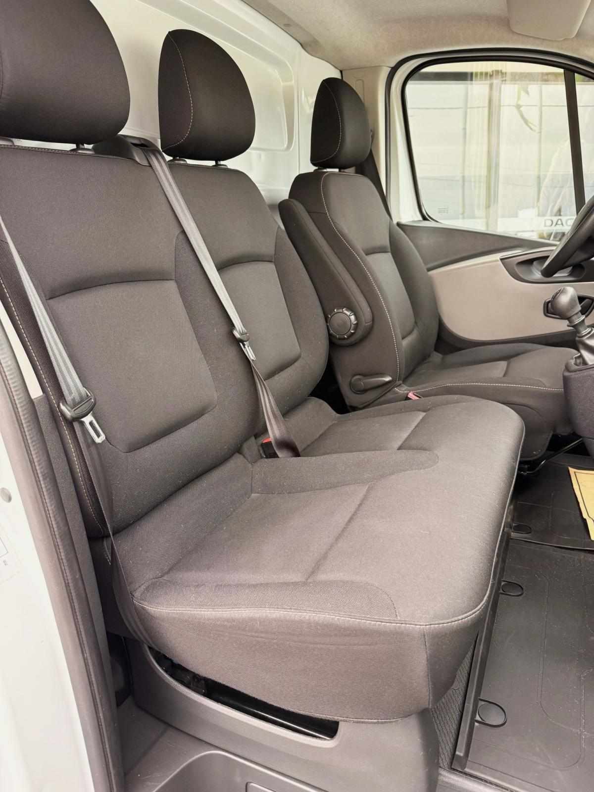 renault-trafic-2016-diesel-1598cc