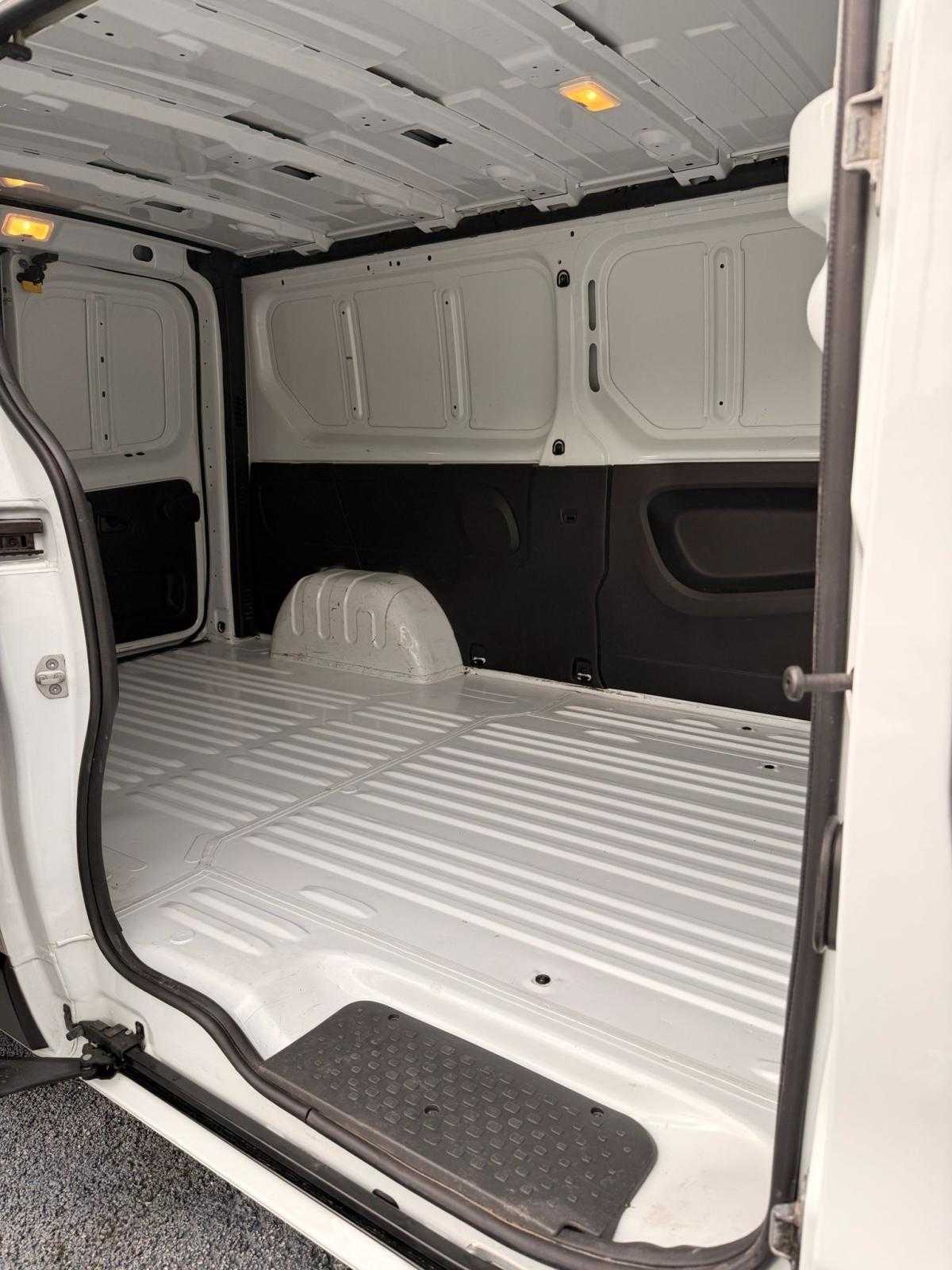 renault-trafic-2016-diesel-1598cc