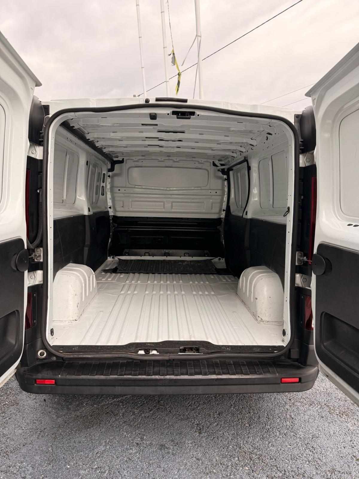 renault-trafic-2016-diesel-1598cc