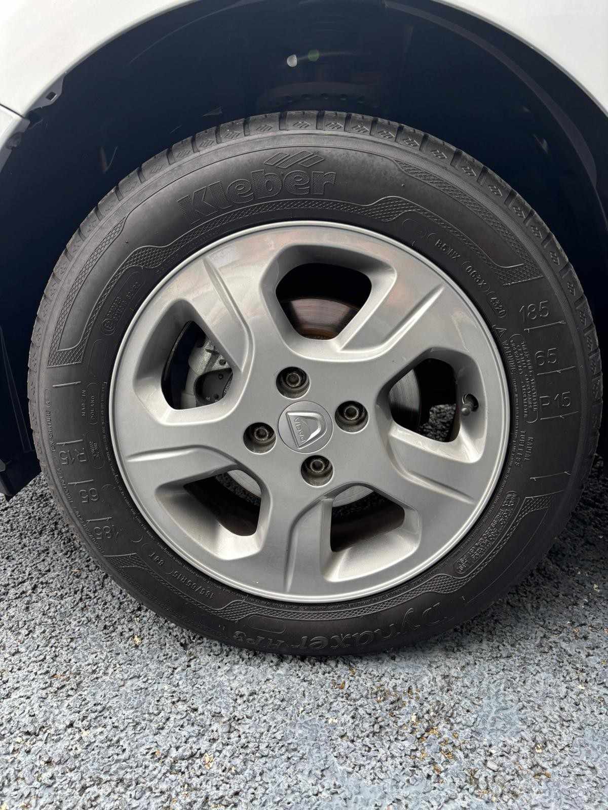 dacia-sandero-2015-gasolina-898cc