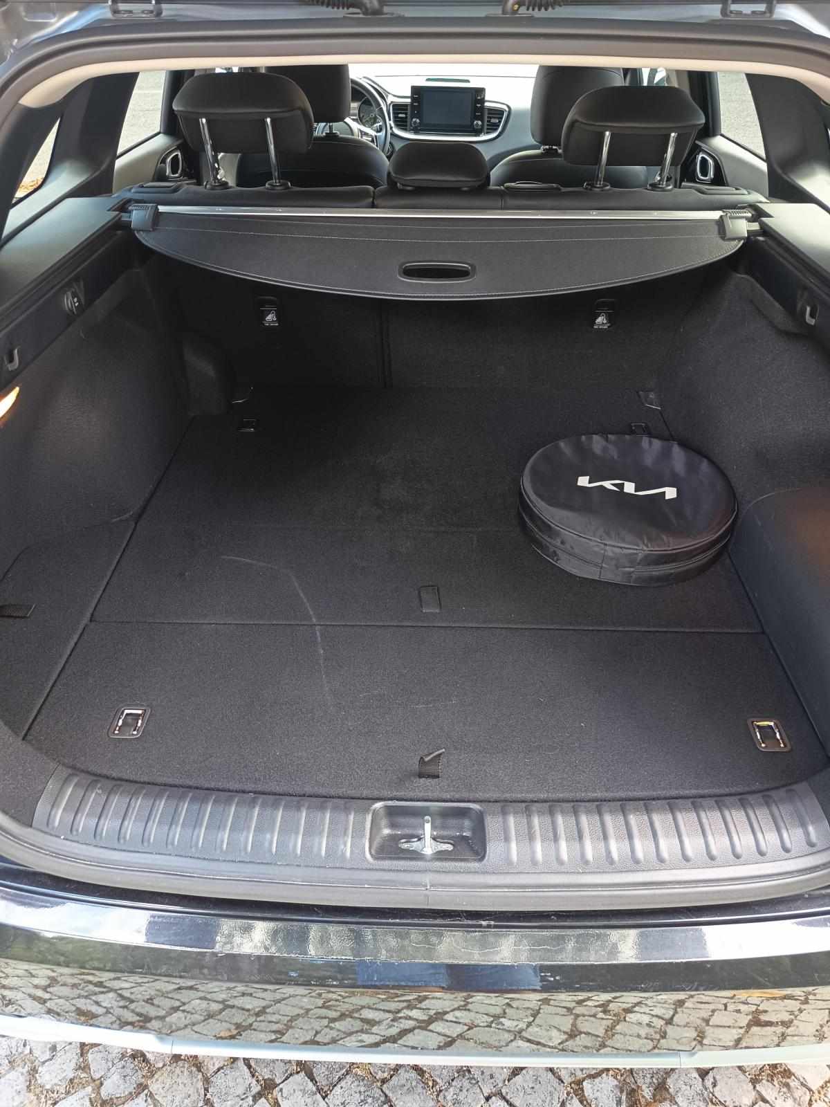 kia-ceed-1-6-gdi-plug-in-hybrid-2022-hibrido-plug-in-1580cc