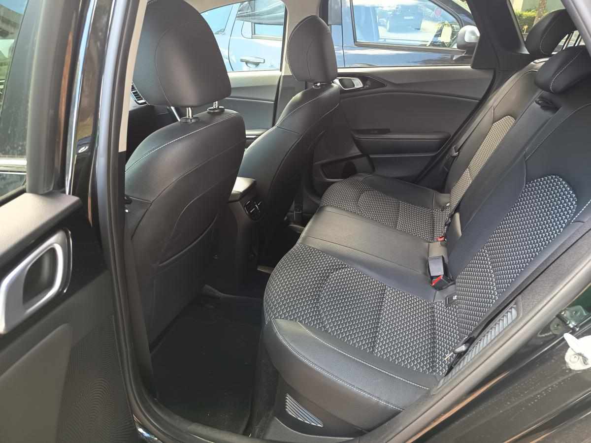 kia-ceed-1-6-gdi-plug-in-hybrid-2022-hibrido-plug-in-1580cc