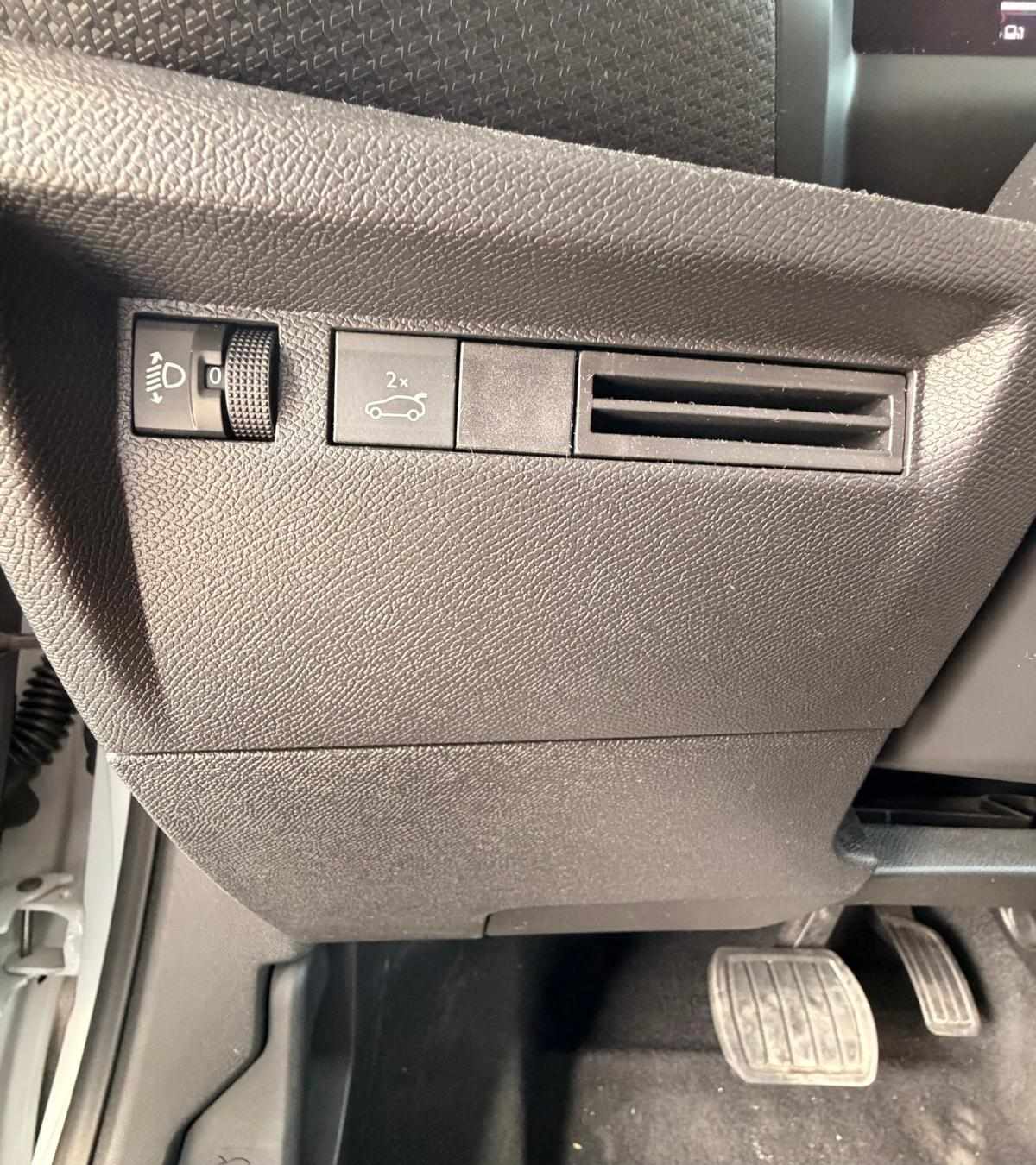 citroen-c4-2025-gasolina-1199cc