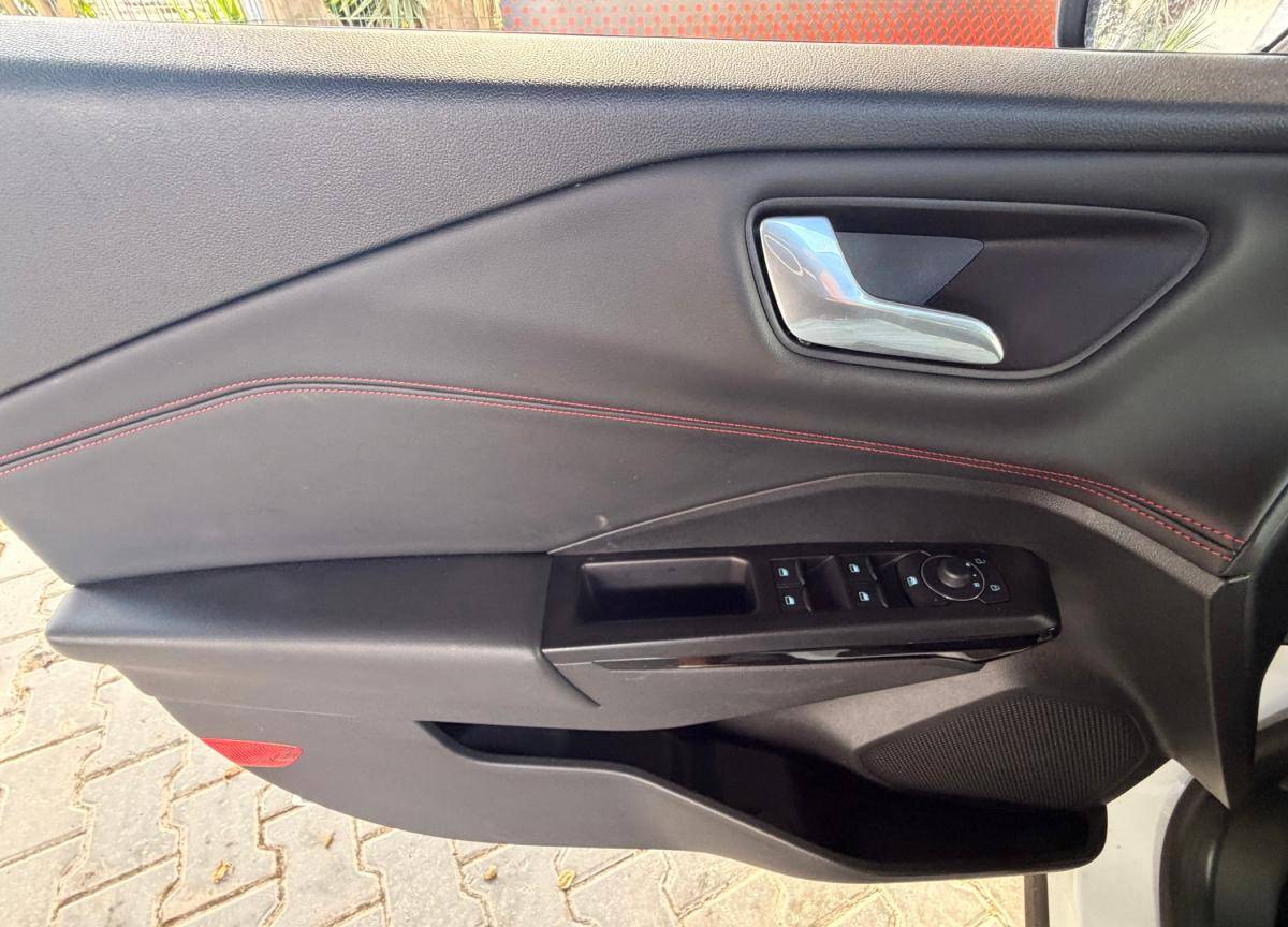 ford-puma-2025-gasolina-998cc