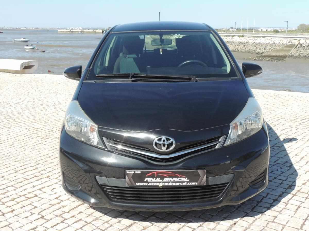 toyota-yaris-1-4-d-4d-2012-diesel-1364cc