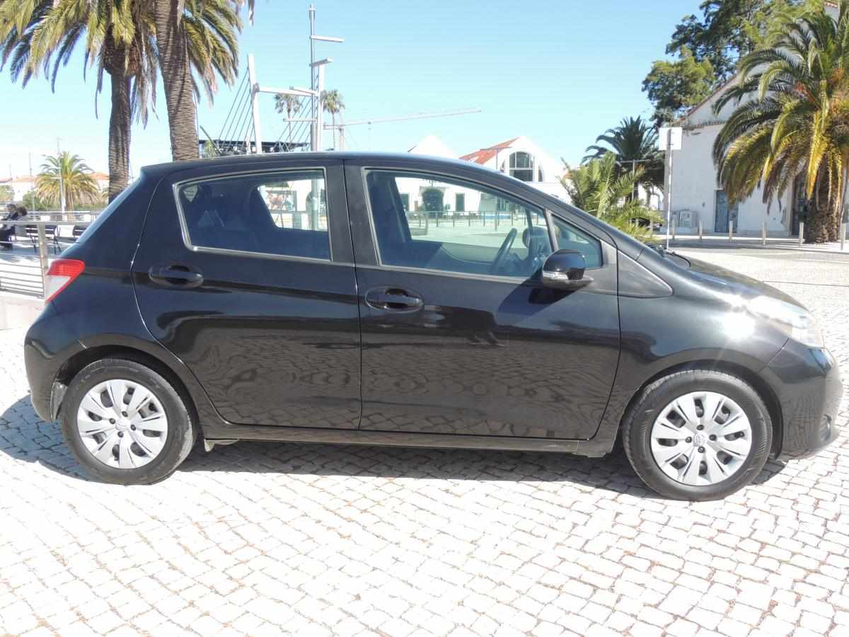 toyota-yaris-1-4-d-4d-2012-diesel-1364cc