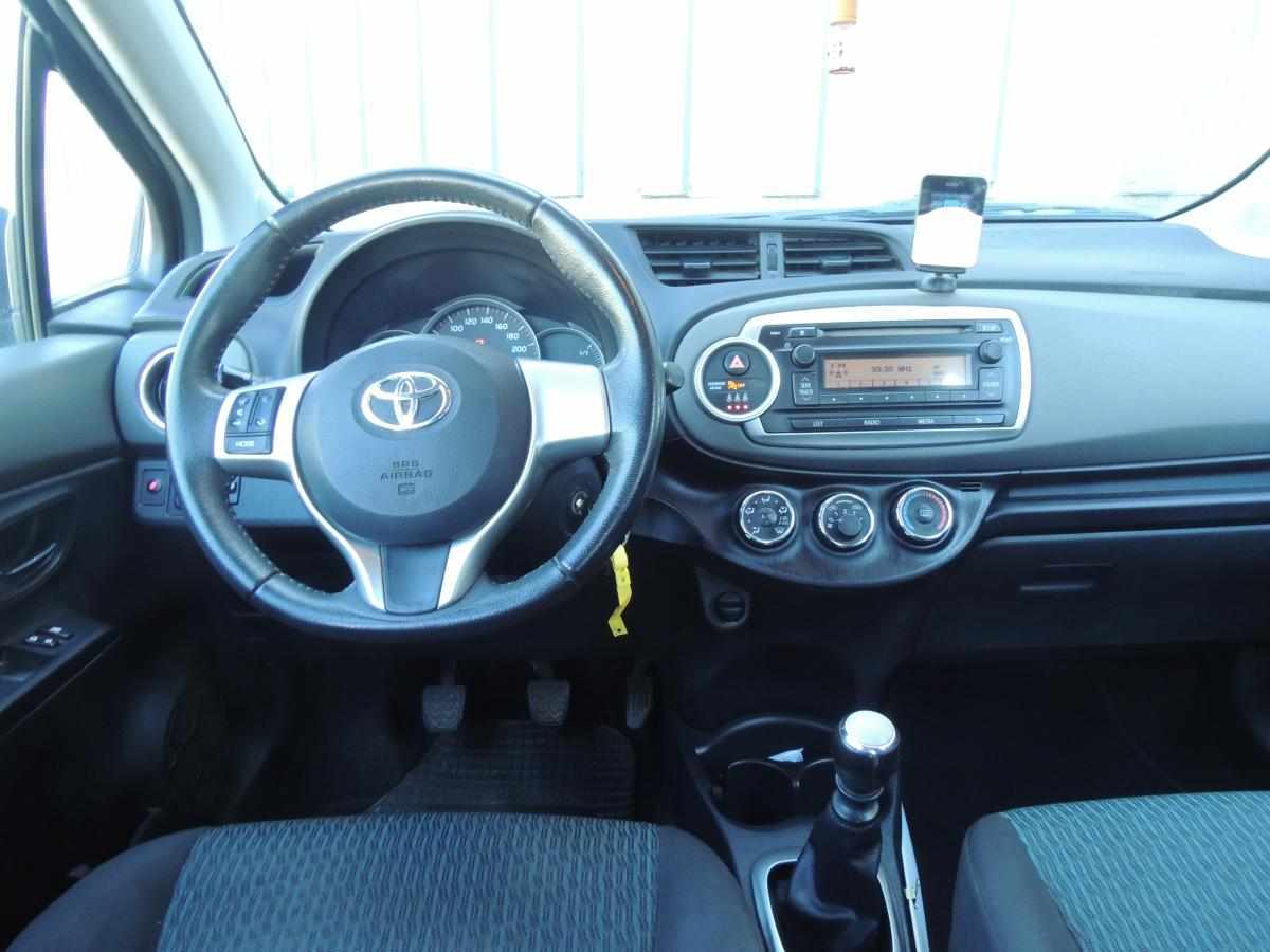 toyota-yaris-1-4-d-4d-2012-diesel-1364cc