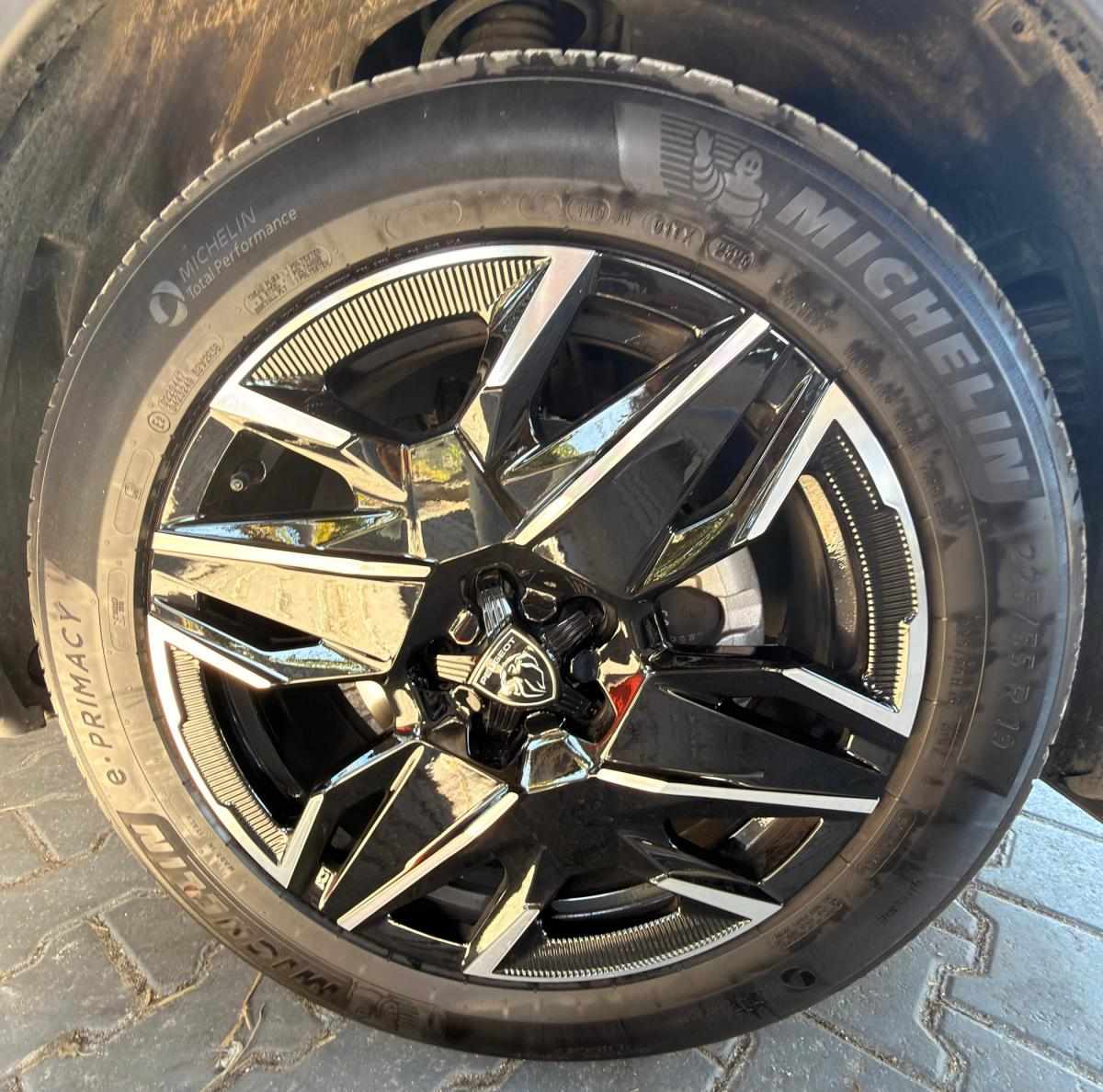 peugeot-3008-2025-hibrido-a-gasolina-1199cc
