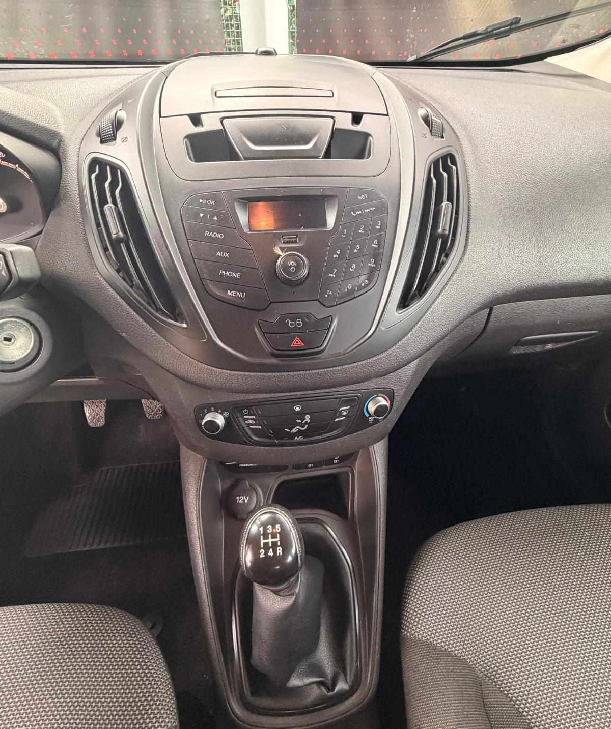 ford-tourneo-courier-2016-gasolina-998cc