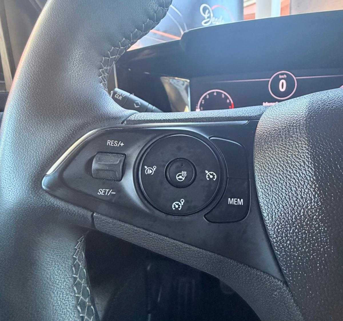 opel-mokka-2024-gasolina-1199cc
