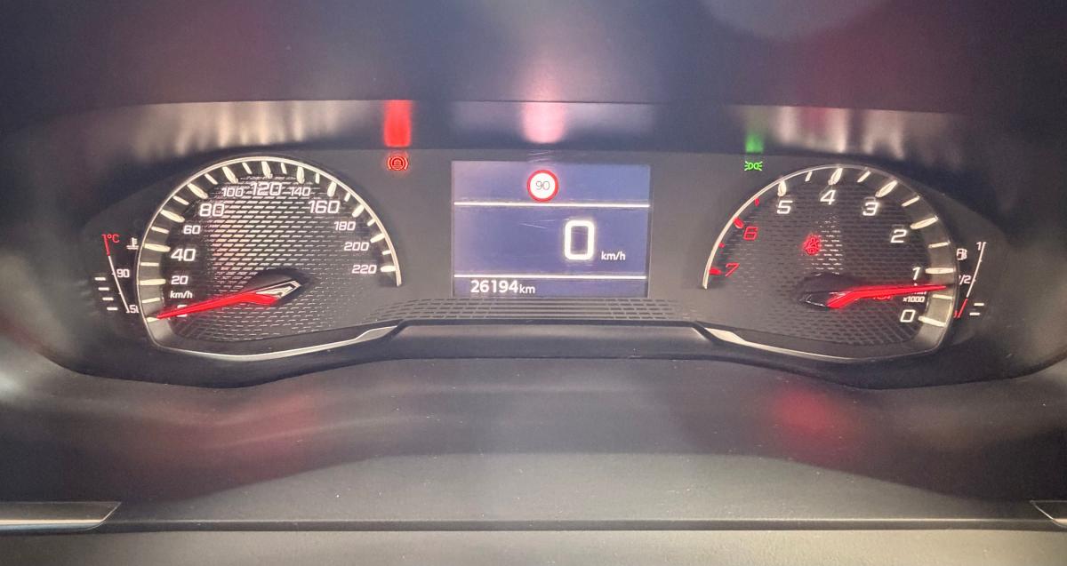 peugeot-2008-2025-gasolina-1199cc
